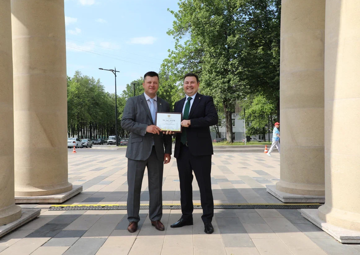 Сегодня в парке культуры и отдыха Нефтехимиков состоялось торжественное награждение выдающихся горожан и предприятий, внесших значительный вклад в развитие Уфы